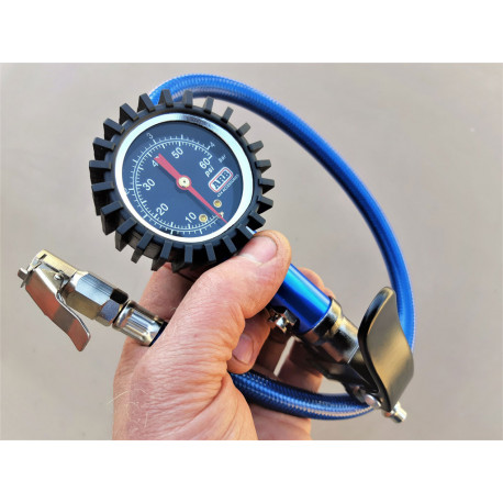 ARB tyre inflator with braided hose and gauge